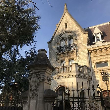 Manoir Castel Des Bois Hotel Fontainebleau Exterior foto