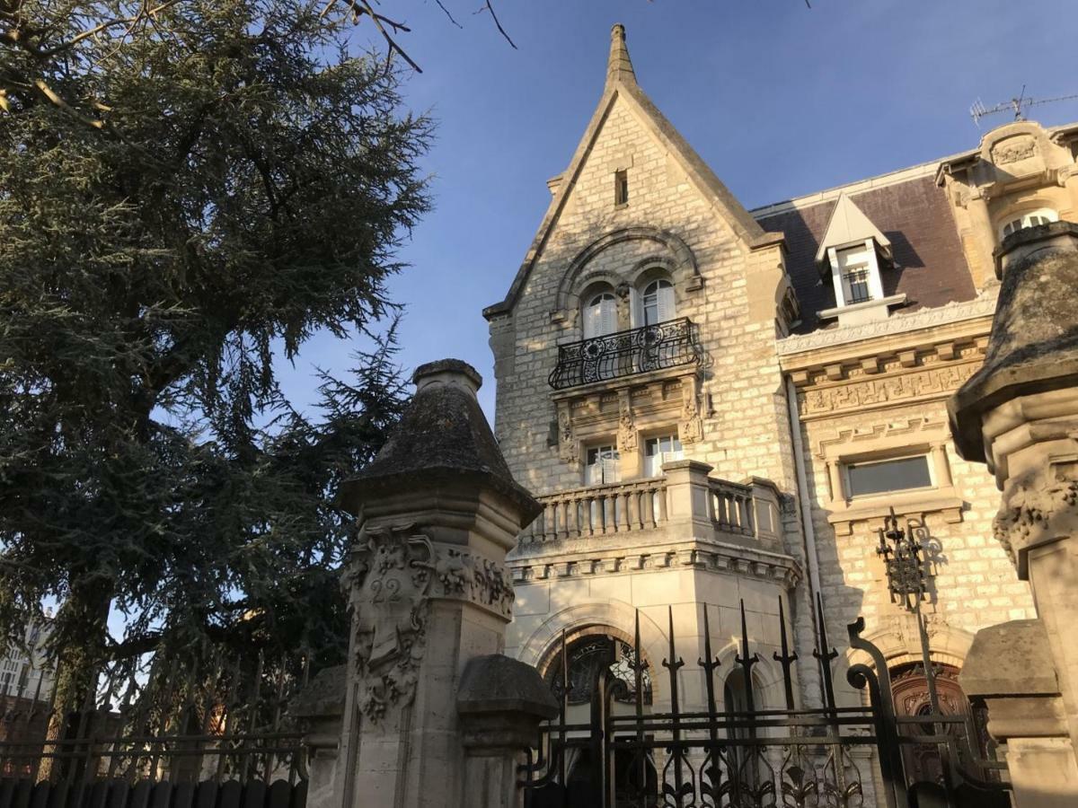 Manoir Castel Des Bois Hotel Fontainebleau Exterior foto